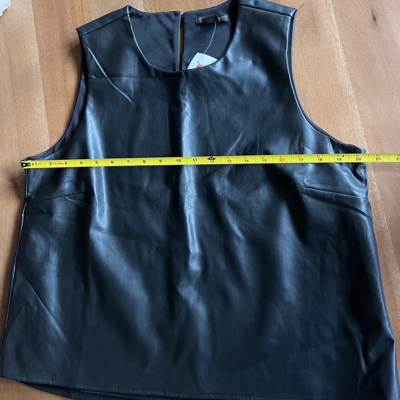 BNWT Faux Leather Top - Picture 6 of 7